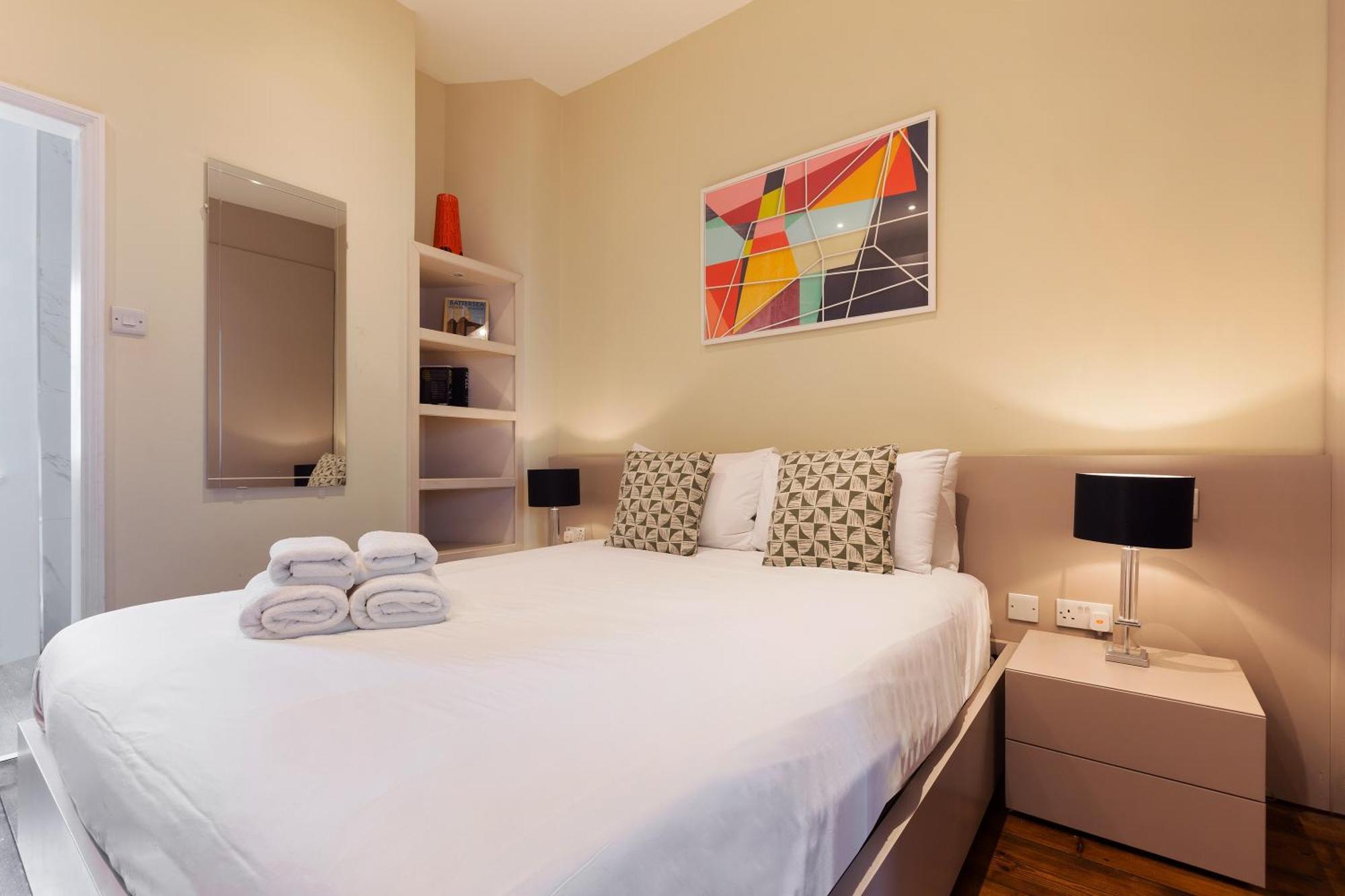 Superb One Bedroom Apartment In Soho London Exterior photo
